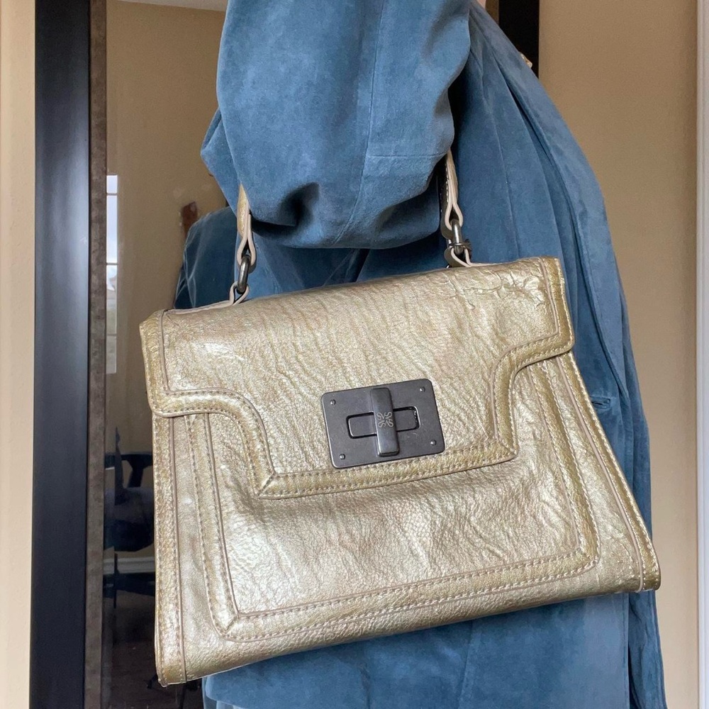 Simply Vera Vera Wang Gold bag
